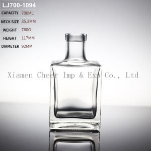 بطری ودکا شیشه ای با کیفیت بالا 700 میلی لیتر